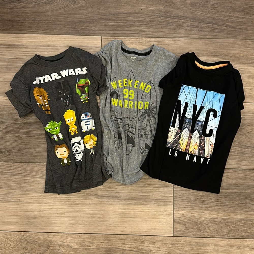 Three boys Old Navy T-shirts. Two sizes 6-7 and one size 5.